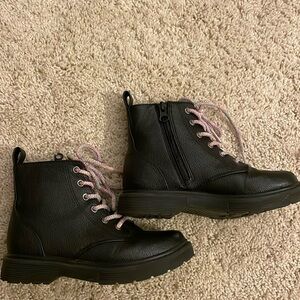 Art Class Girls Combat Boots – Size 1